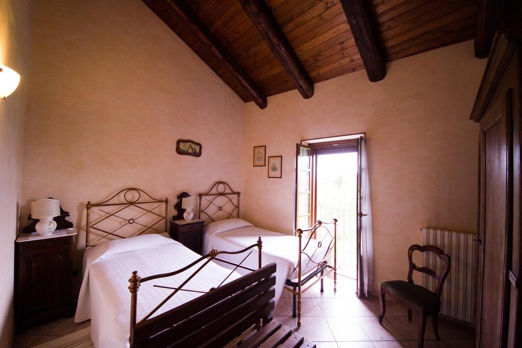 Agriturismo La Ca 'D Majin Poirino Szoba fotó